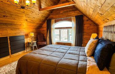 THE LOFT 3 level urban cabin with a HUGE patio! - Foto 10