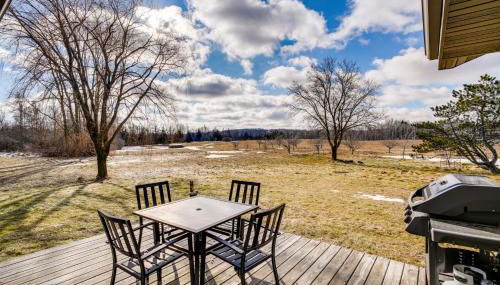 All-Season Lodge 40 Acres Walk to Elkhart Lake! - Foto 2