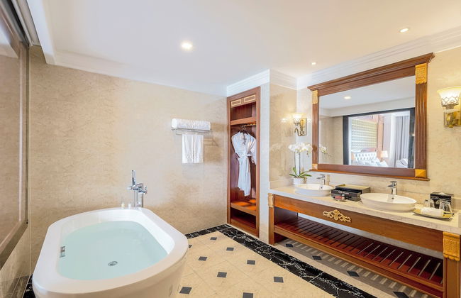 DLG Hotel Danang - Photo 72