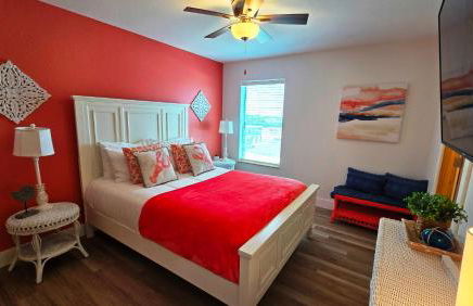 Private Lazy River Pool, 4-bed house, & dock - Foto 19