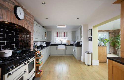 Entire three bed house in wigginton, York - Foto 4