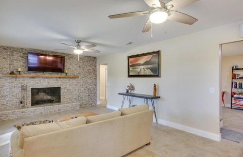Waterfront Lakehouse w/ Private Dock & Fire Pit! - Foto 21