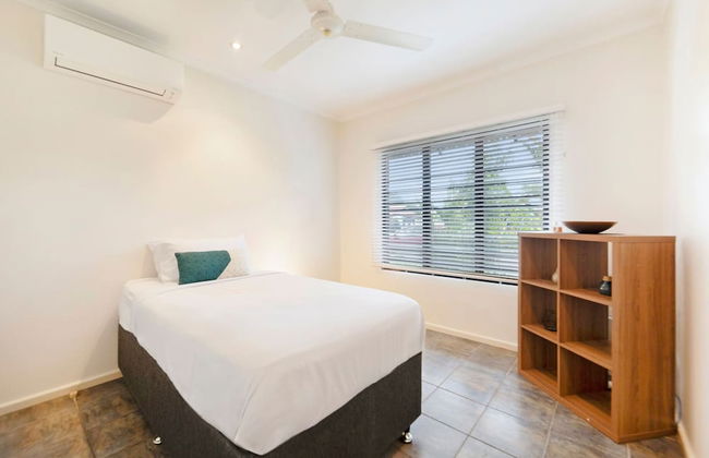 Cityside Hideaway Pool - Workstation - Markets - Foto 21