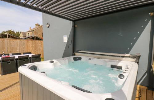 Seraphim House - Photo 3