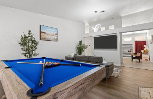 Vegas Retreats Pool, Arcade, Fun, 10min from Airport and the Strip - Foto 2