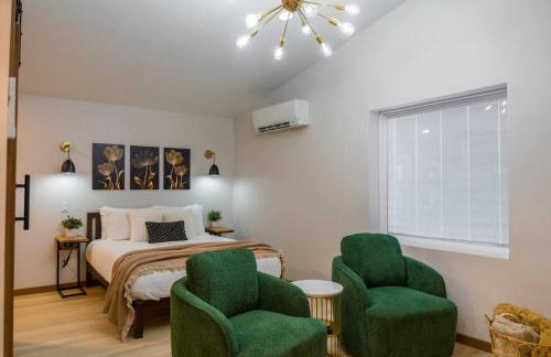 Studio Luxe - 1BR-1BA - Private Patio & Grill - Foto 18