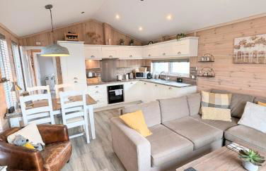 1 or 2 bedroom Hot tub Lodges - Foto 9