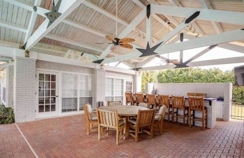 NEW Luxury Country Club Hot tub Gym Pool House Outdoor Kitchen EVENTS - Foto 3