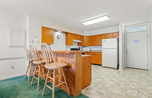 Oceanfront 2 Bedroom Condo at Golden Strand - Foto 13