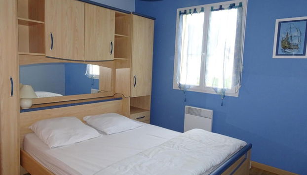 Holiday Home in Rhuys Near Plage de Rouvran - Foto 3, Habitación