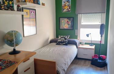 Precioso Dúplex con terraza a 5 minutos playa y 20 minutos de Barcelona - Foto 7