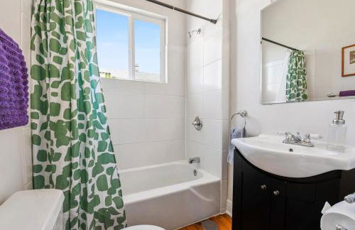 Montgomery Apartments on Magazine Street - Foto 103