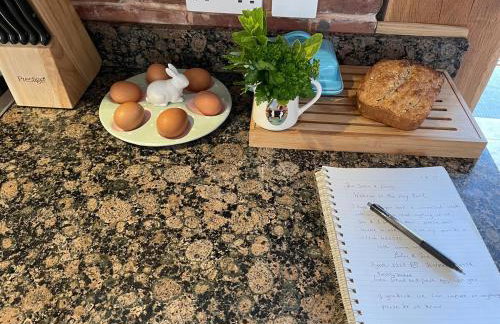 Luxury Three Bedroom Barn Conversion in Devon - Photo 4