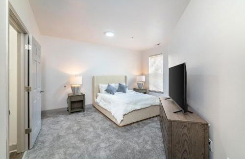 Landing Spectacular 2BD Clubhouse Pool - Foto 1