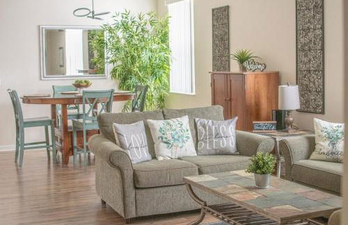 Charming family retreat with Pool & Amenities Disney & top Attractions - Foto 27