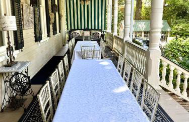 The Jensen Inn & Flowertown Bed and Breakfast - Foto 28