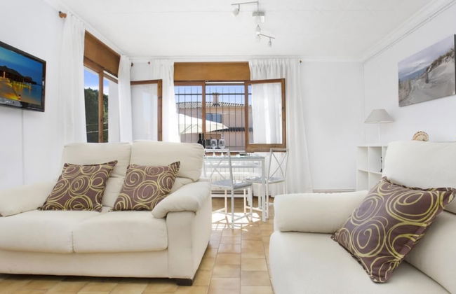 Tensi in Blanes With 5 Bedrooms and 2 Bathrooms - Photo 22