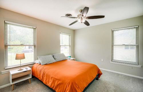 Spacious Yard Pet-Friendly Home in San Antonio! - Foto 16