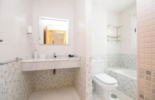 Luxury Penthouse: The Beacon at Punta de la Mona - Photo 26