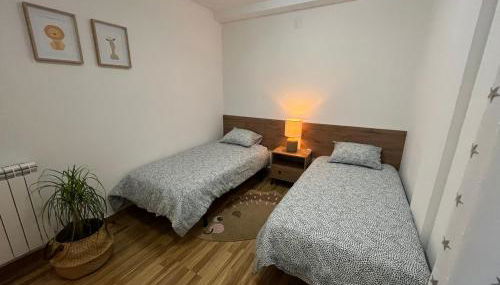 Piso completamente equipado en el centro de Benabarre - Foto 4