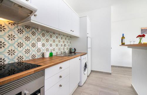 APARTAMENTO COR DO MAR - Sunny, Clean and spacious apartment with sea view, in Alvor - very close walking distance to the beach and Alvor Village - Foto 2