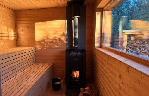 Romantisches Studio am Waldesrand mit Gartensauna - Foto 43