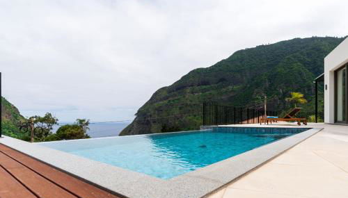 Elysium São Vicente - Designer Villa with Ocean View, Heated Pool, Jacuzzi & Sauna - Foto 2, sunbed