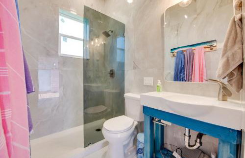 Beachfront Retreat with Dock in Lanark Village! - Foto 13