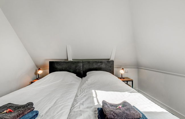 Stylish Farmhouse With Spa Tub - Foto 9