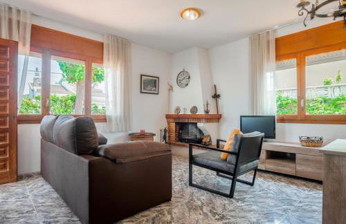 Preciosa casa con un enorme jardín - Foto 35