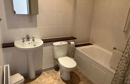 Twyngaer, a spacious 3 bedroom bungalow sleeps 5 - Photo 15