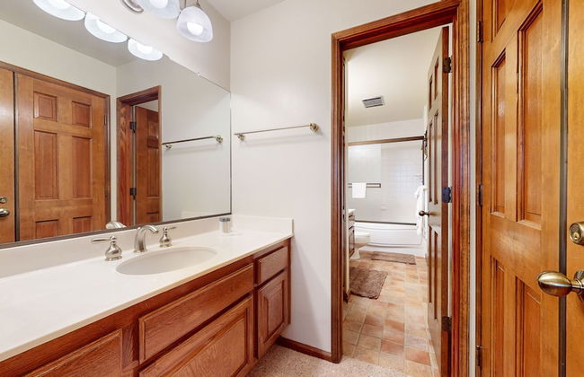 Walk to Mammoth Ski Lifts at Canyon Lodge Condo - Foto 18