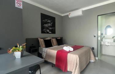 Hospedagem Confortável e Prática para viajantes e férias - Próxima à BR-101 - Foto 1