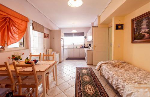 Mother's House - Photo 63