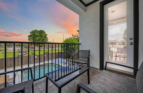 Resort vibe with Pool and Hot tub Downtown skyline views - Photo 56