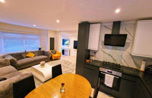 Luxurious Home in Chester a Beautiful Sanctuary - Photo 20