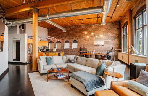 Massive Downtown Seattle Condo - Free Parking! - Foto 12