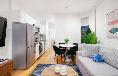 1290-8 New Renovated 2 Bedrooms in UES - Foto 1