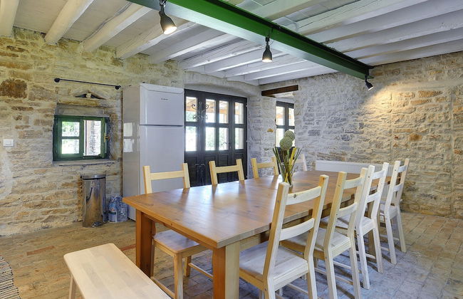 Spacious Holiday Home in Svetvincenat With Pool - Foto 28