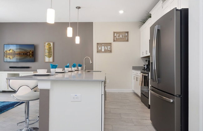 Four Bedroom Close to Disney w Screened Pool Storeylake 4910 - Foto 43