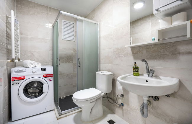 Charming 3-bedroom Apartment in the Heart of Kadıköy - Photo 23