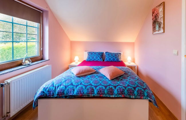 Holiday Home With hot tub in Vielsalm - Photo 3