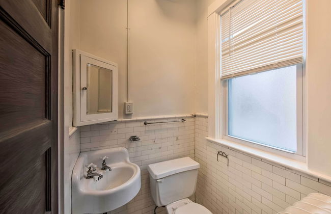 Roomy Lancaster Home Walk to Dtwn and Hospital - Foto 29