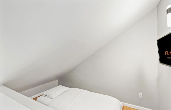 5218 Beach Dr C - Photo 1