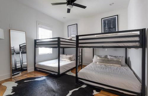 The Gambler - Pool Table Plus Rooftop with Firepit - Foto 61