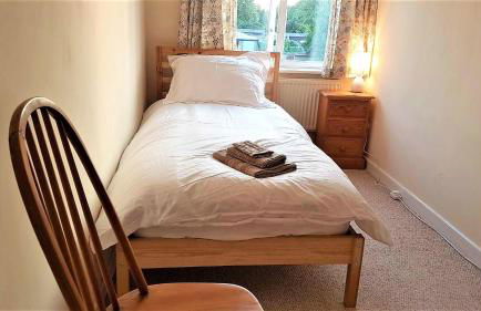 Large Cosy House Ideal for Corporate Lets - Photo 18