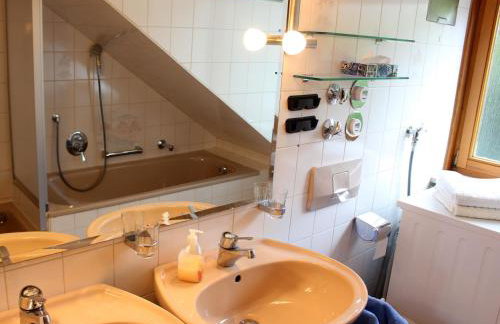 Ferienwohnung Panorama pur - Gemütlich, ruhige Lage mit Loggia und Panoramablick - Photo 11