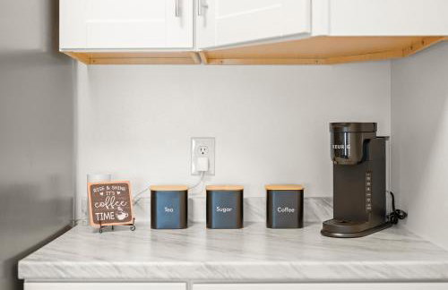 Gray Oasis 1 Bed Apartment in Fremont - Photo 15