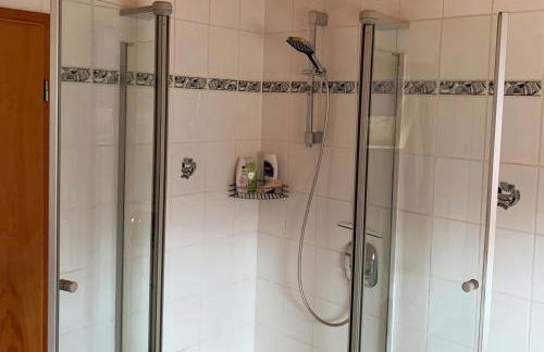 Geräumiges Haus mit Garten Terasse - Foto 23