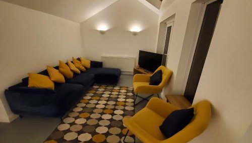 5 bedroom, recently renovated house close to Hastings Beach - Foto 3